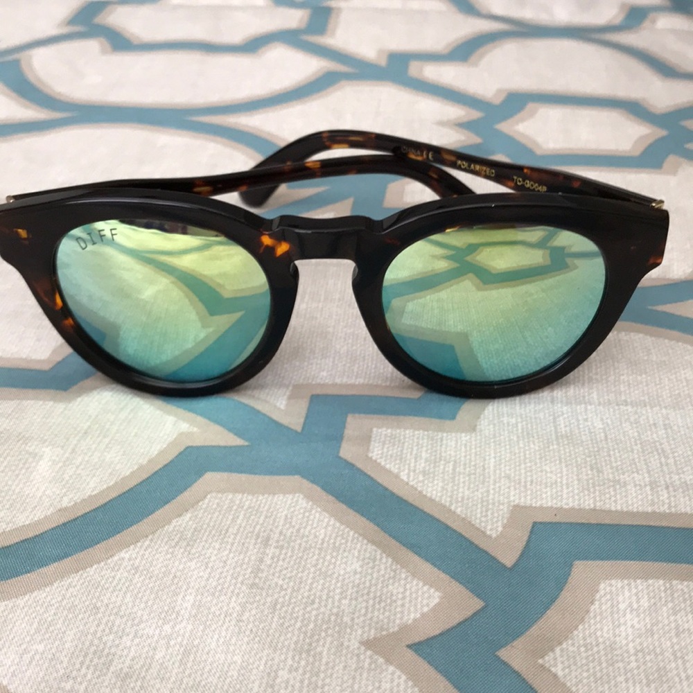 Yellow DIME II DIFF sunglasses